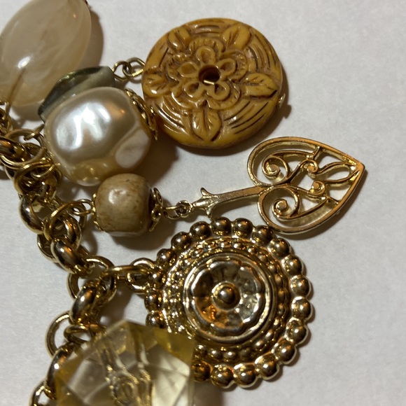 Fashion Goldtone Mix Faux Charm Stones & Beads Chain Bracelet 7.5” - Picture 6 of 7